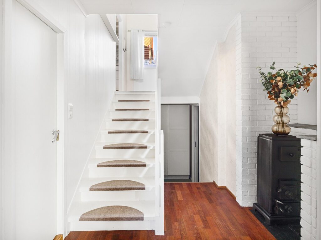 malerdervis-b.at anstricharbeiten an stiege und flur